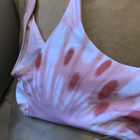 Aerie Swimsuit 🩱 - Picture 3 of 9